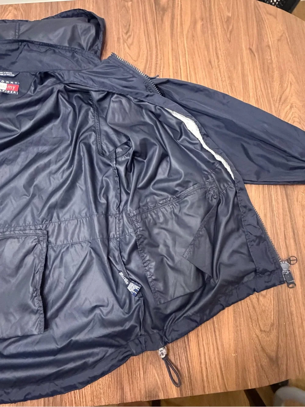 Vintage Tommy Hilfiger Men's Navy Hooded Windbreaker Jacket